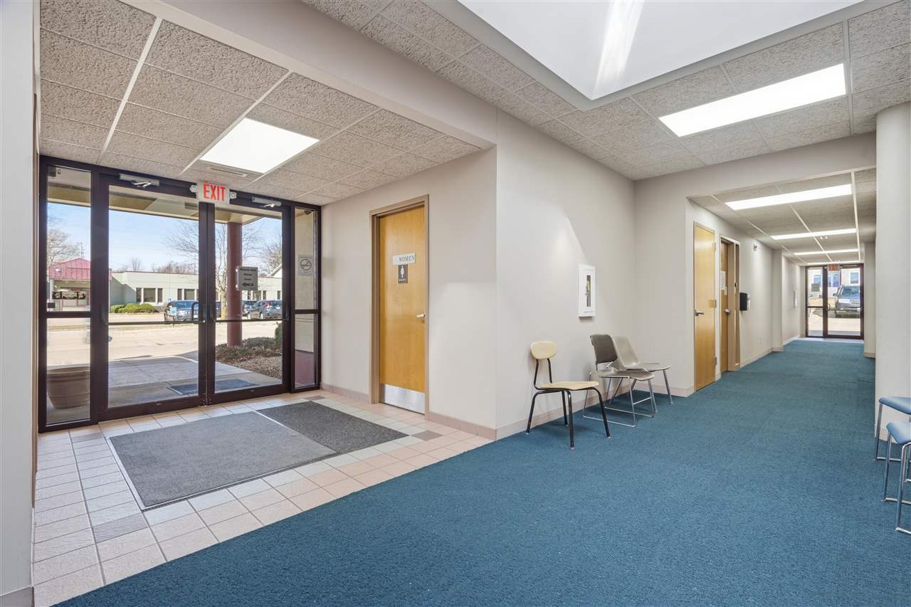 3100 E Avenue NW Cedar Rapids IA 52405