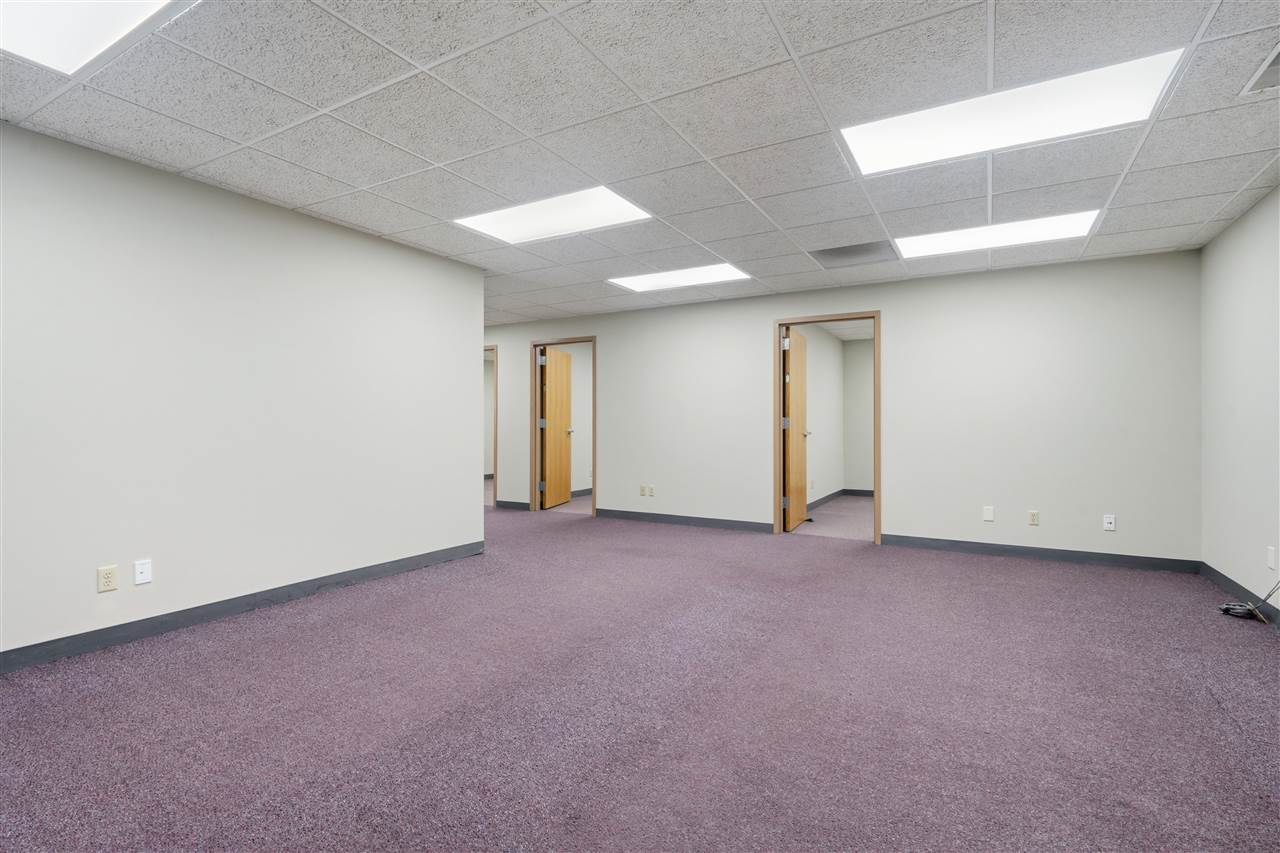 3100 E Avenue NW Cedar Rapids IA 52405