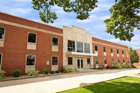 2720 NE 1st Avenue Cedar Rapids IA 52402