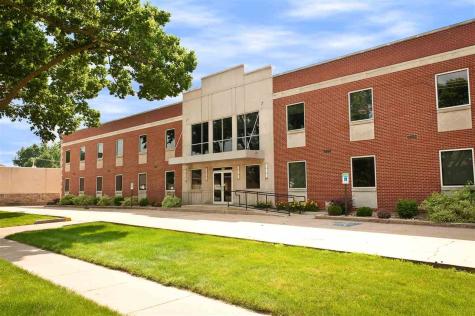2720 NE 1st Avenue Cedar Rapids IA 52402