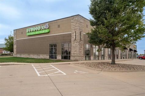 8806 Saint Martin Boulevard SW Cedar Rapids IA 52406