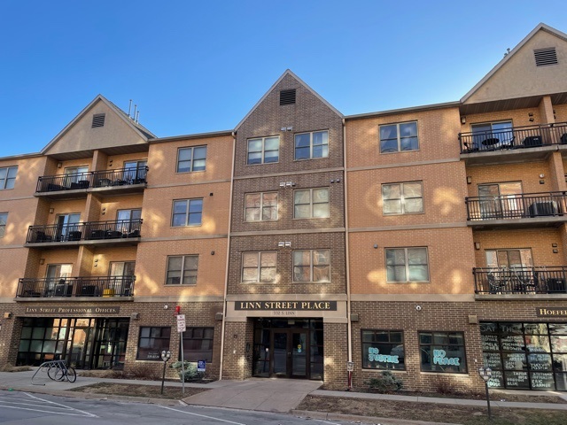 332 S Linn Street #2 Iowa City IA 52240