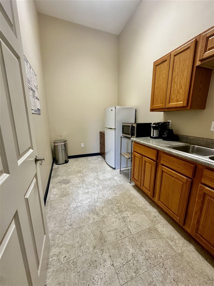 2140 Norcor Avenue #104 Coralville IA 52241