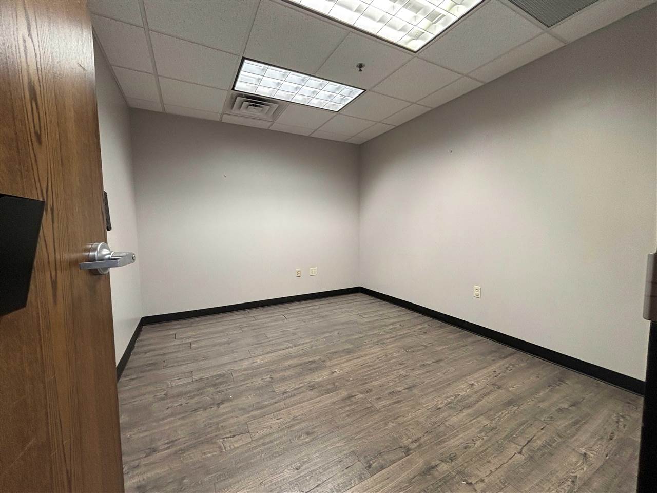 521 Westbury Drive Iowa City IA 52245