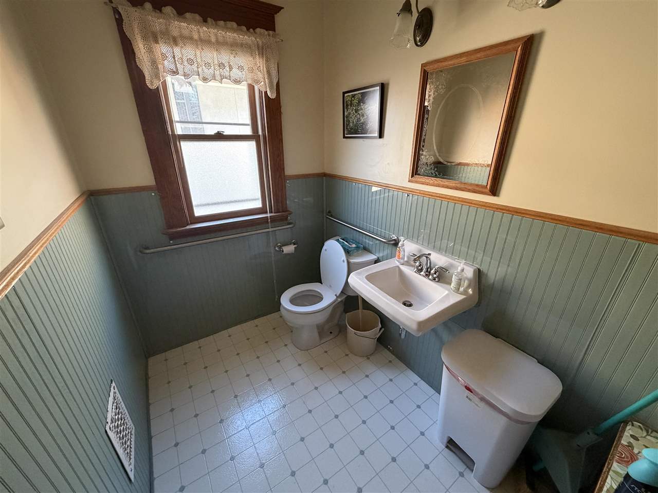 616 E Bloomington Street Iowa City IA 52245