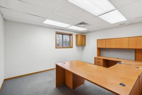 995 238th Street NE North Liberty IA 52317