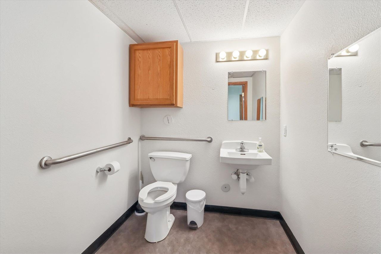 995 238th Street NE North Liberty IA 52317