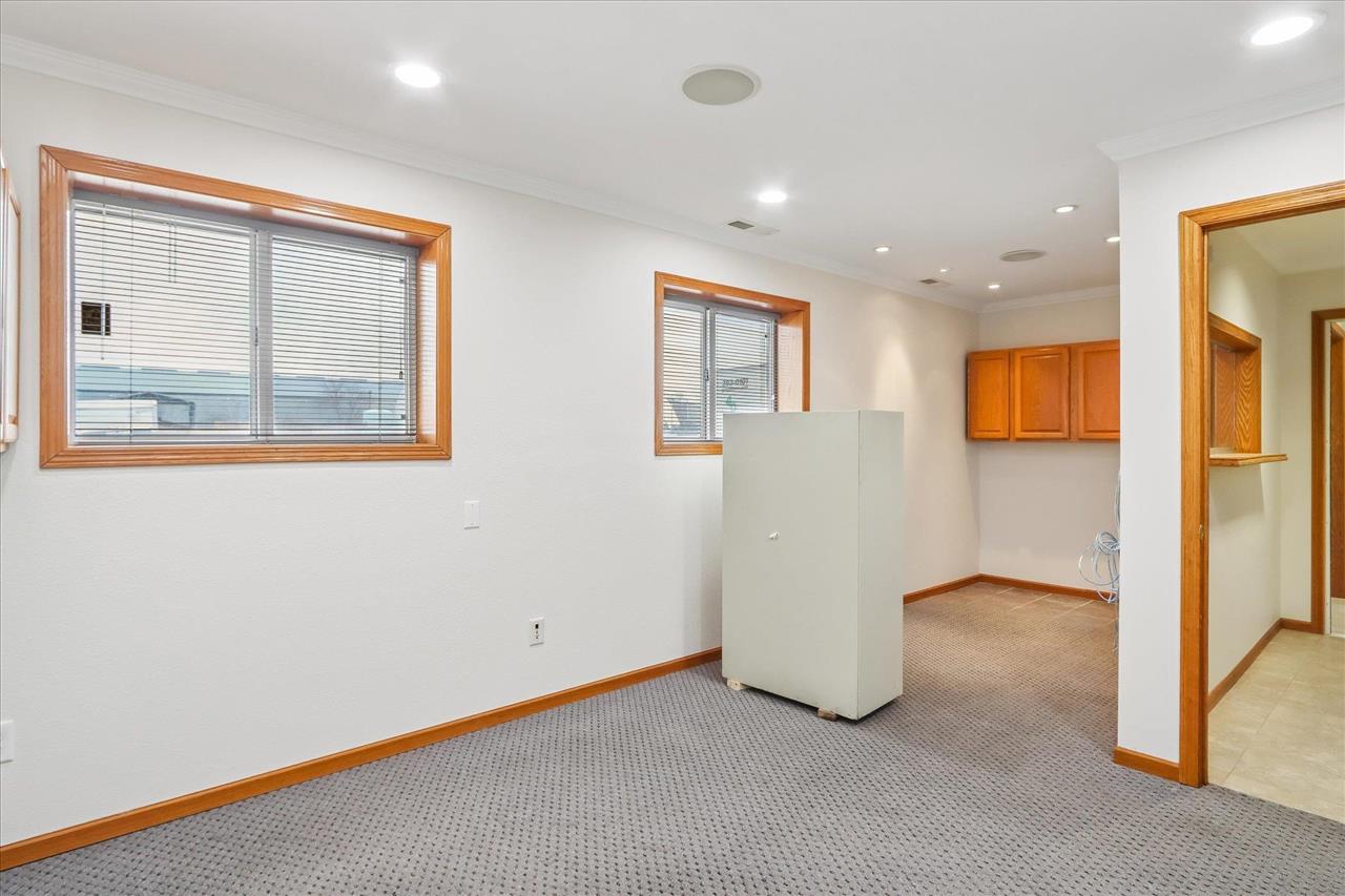 995 238th Street NE North Liberty IA 52317
