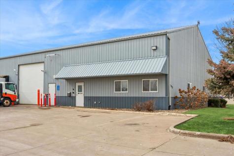 995 238th Street NE North Liberty IA 52317