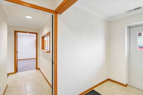 995 238th Street NE North Liberty IA 52317