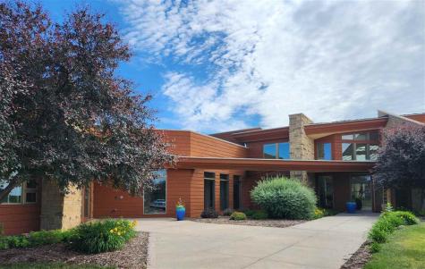 3273 Ridgeway Drive Coralville IA 52241