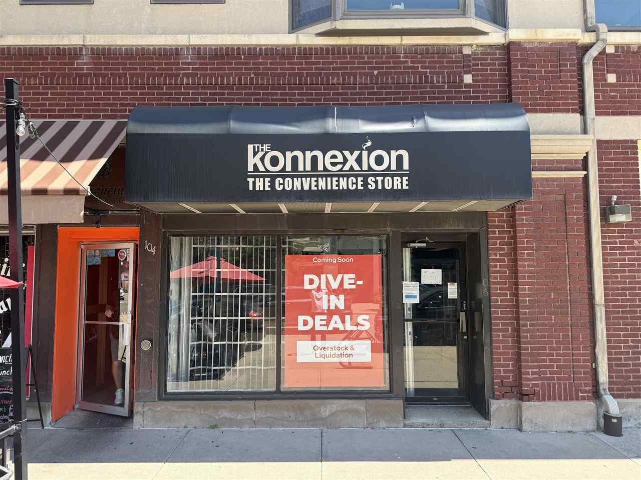 106 S Linn Street Iowa City IA 52240