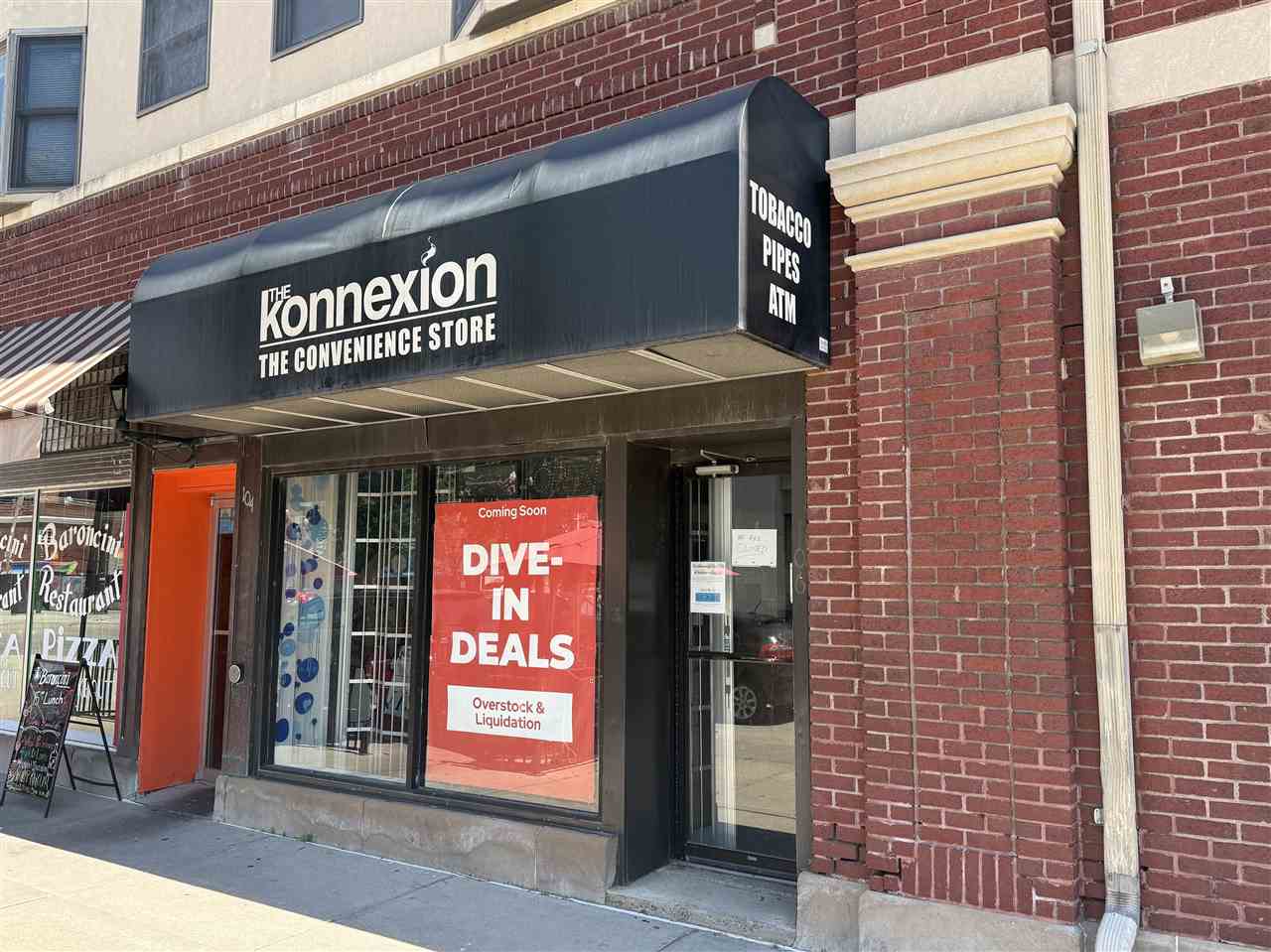 106 S Linn Street Iowa City IA 52240