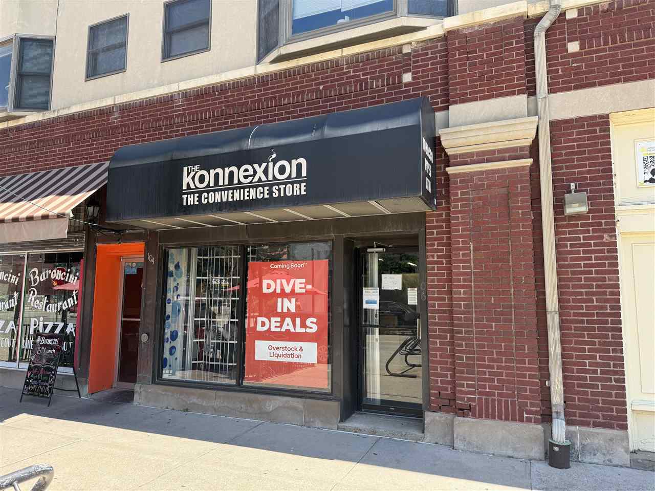 106 S Linn Street Iowa City IA 52240