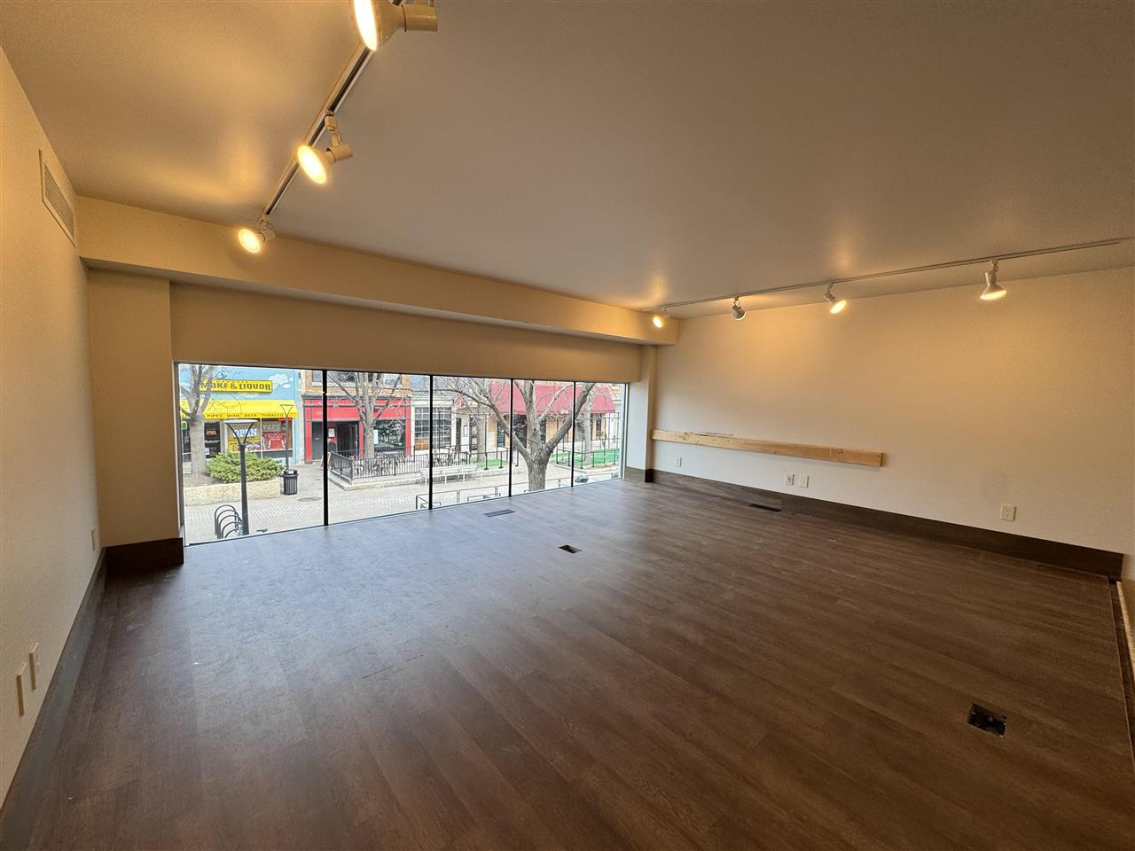 105 E College Street Iowa City IA 52240