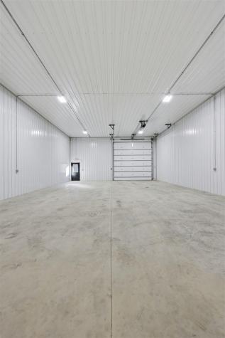 5315 Oakcrest Hill Road Hills IA 52235