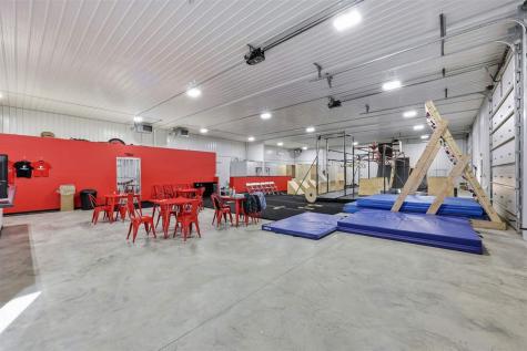 5315 Oakcrest Hill Road Hills IA 52235