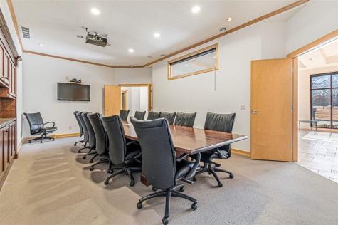 2425 Oakdale Boulevard Coralville IA 52241