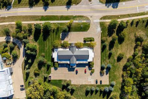 2425 Oakdale Boulevard Coralville IA 52241