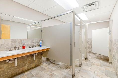 2425 Oakdale Boulevard Coralville IA 52241