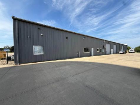 2050 Boyson Road Hiawatha IA 52233