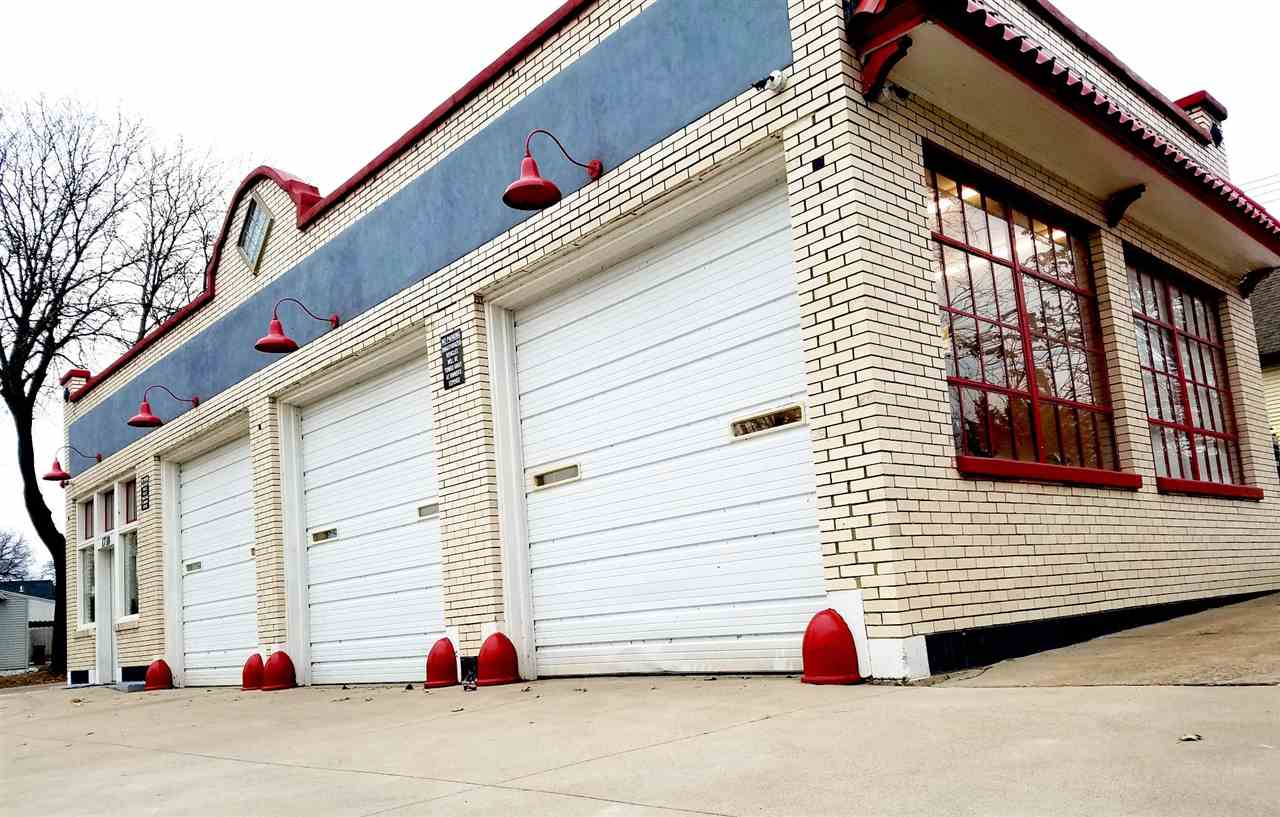 1718 C Street SW Cedar Rapids IA 52404