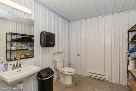 5265 Oak Crest Hill Road SE Hills IA 52235