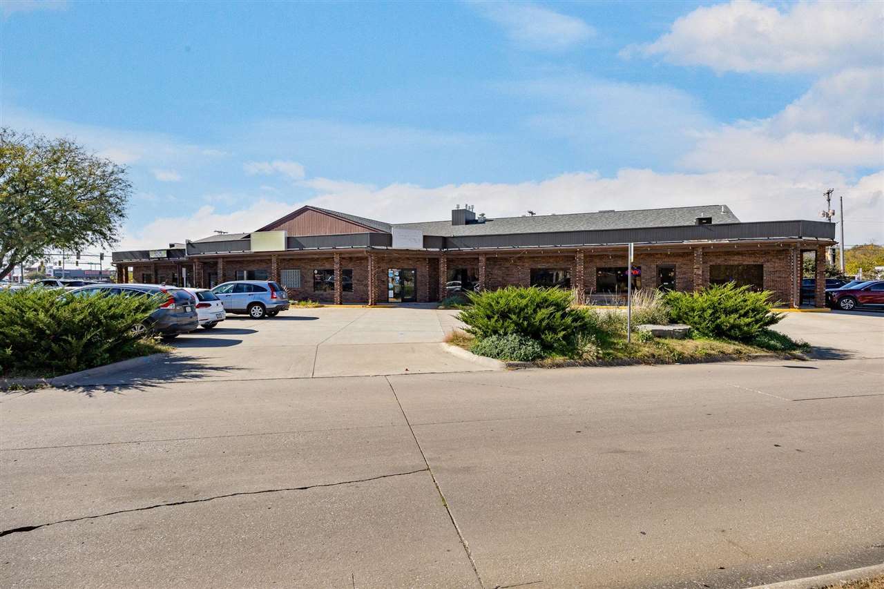 5 Sturgis Corner Iowa City IA 52246