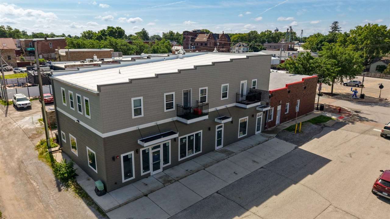112 N Iowa Street Solon IA 52333