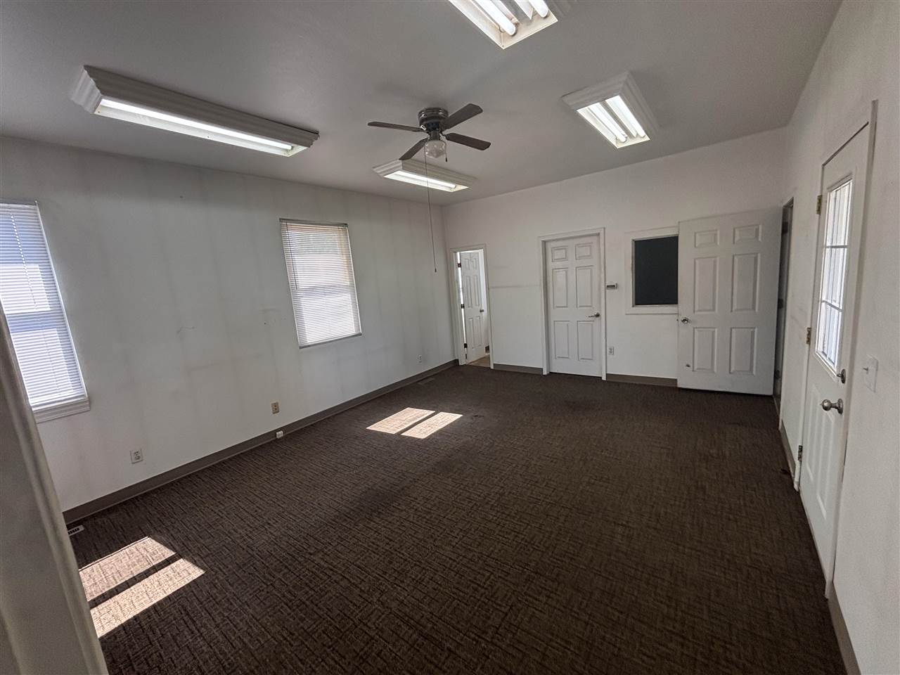 1814 E Avenue NE Cedar Rapids IA 52402