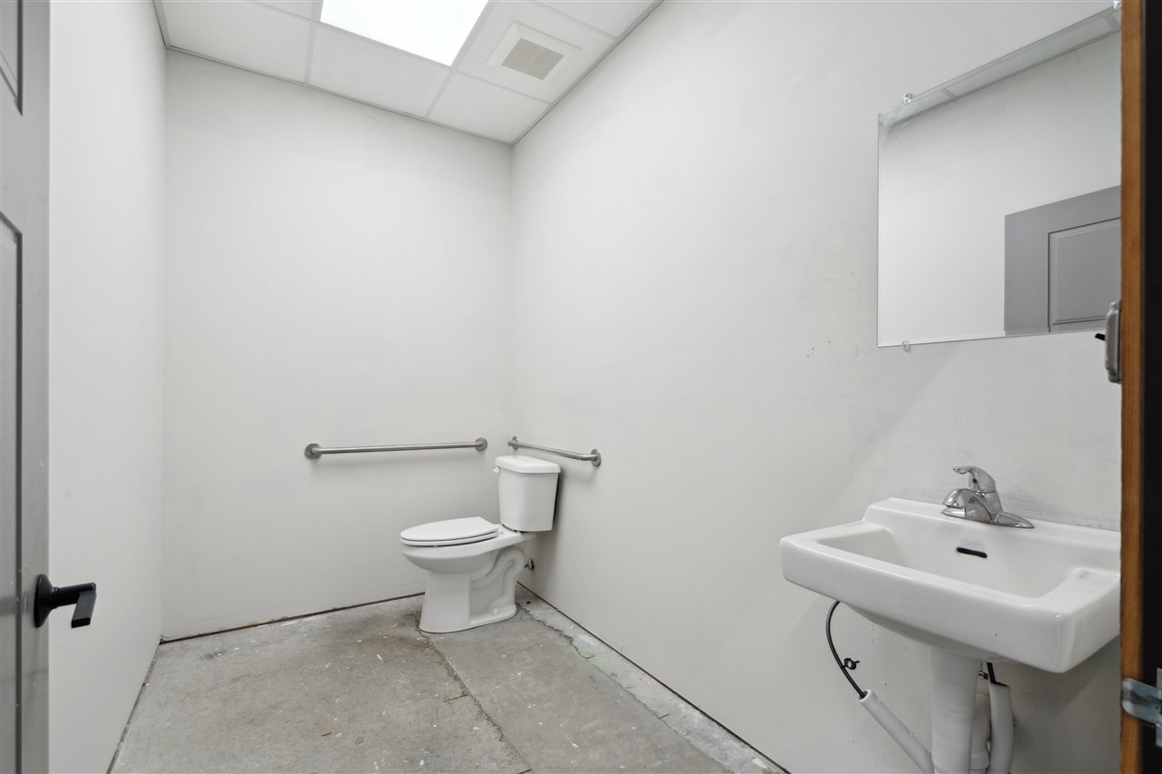 120 W Main Street Solon IA 52333