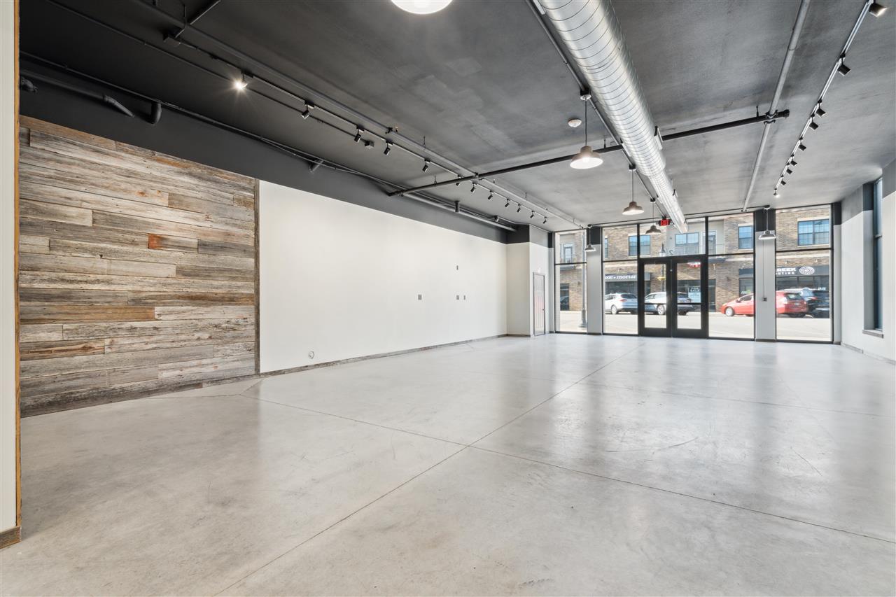 120 W Main Street Solon IA 52333