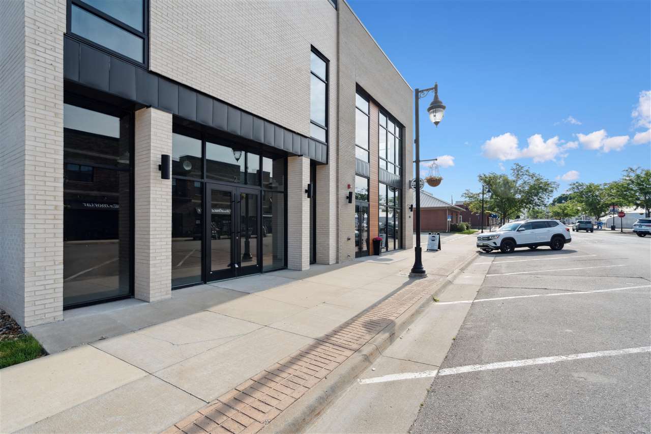 120 W Main Street Solon IA 52333