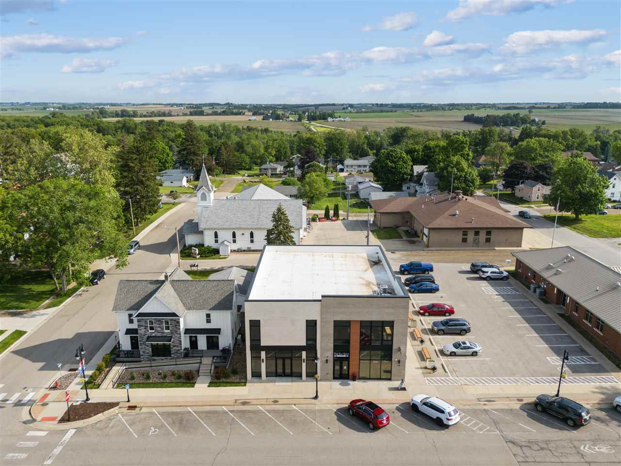 120 W Main Street Solon IA 52333