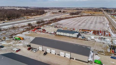 5259 Oak Crest Hill Road SE Hills IA 52235
