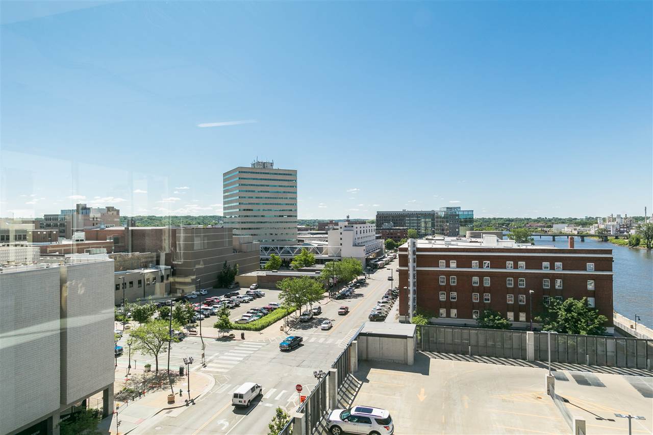 201 1st Street SE Cedar Rapids IA 52401