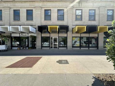 105 Iowa Avenue Iowa City IA 52240