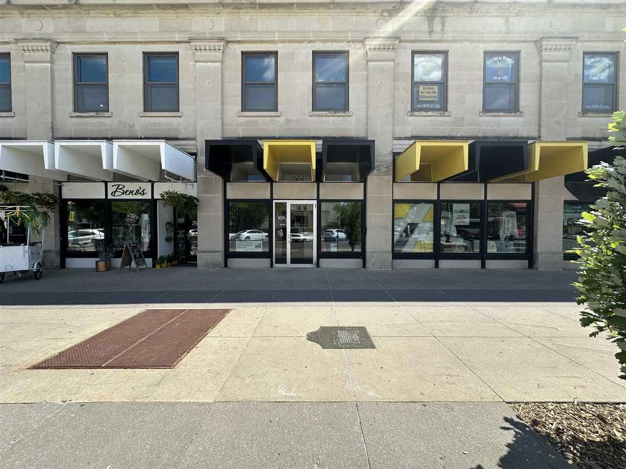 105 Iowa Avenue Iowa City IA 52240