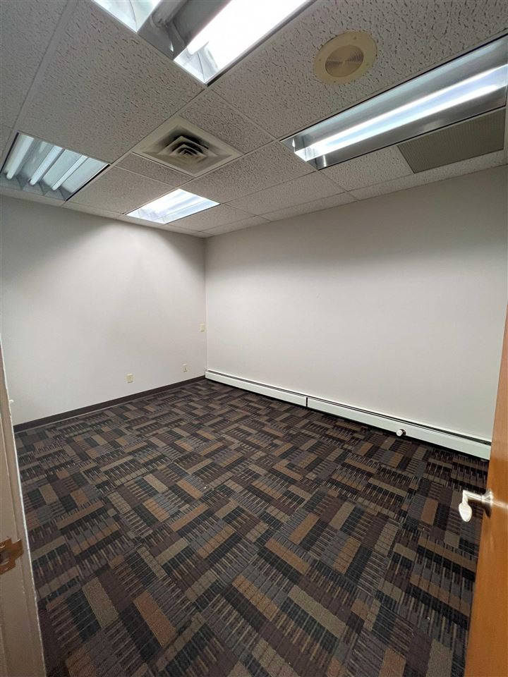 4080 1st Avenue NE Cedar Rapids IA 52402