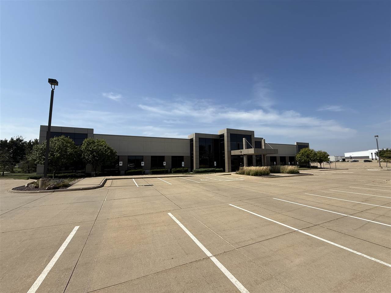 1450 N Center Point Road Hiawatha IA 52233