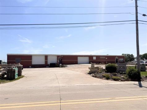 205 35th Street Bettendorf IA 52722