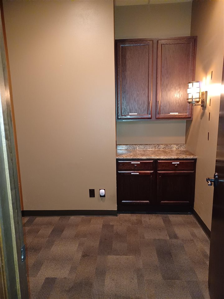 5100 Fountains Drive NE Cedar Rapids IA 52411