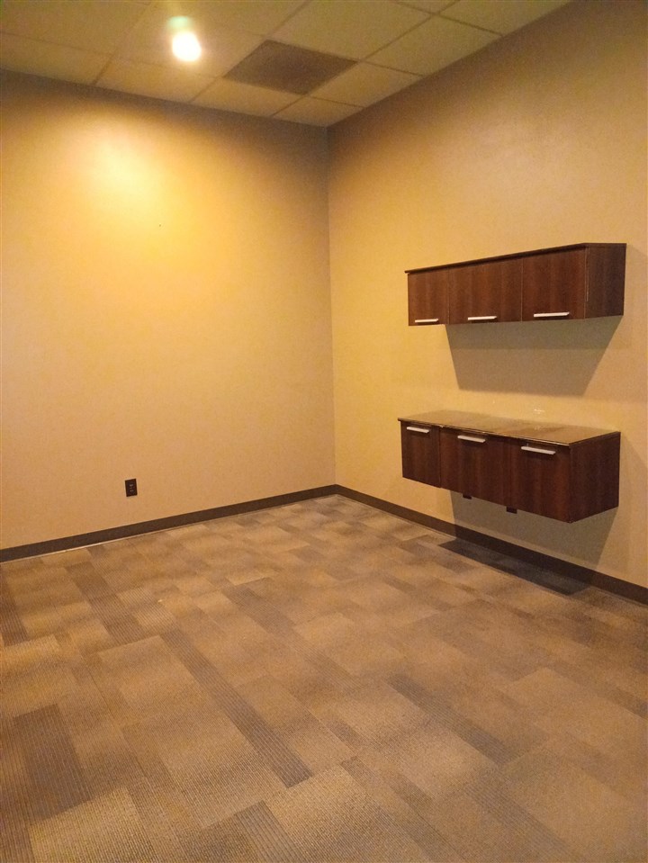 5100 Fountains Drive NE Cedar Rapids IA 52411