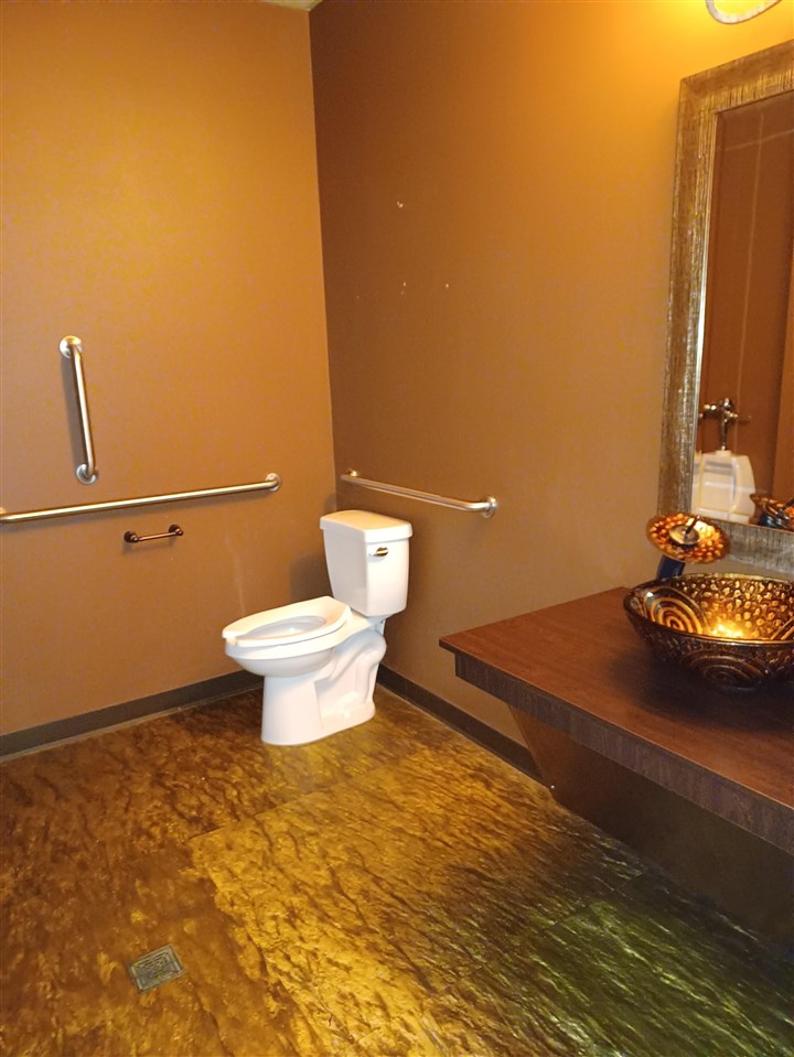 5100 Fountains Drive NE Cedar Rapids IA 52411