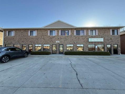 250 Scott Court Iowa City IA 52245