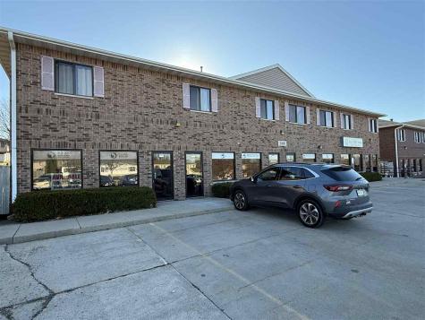 250 Scott Court Iowa City IA 52245
