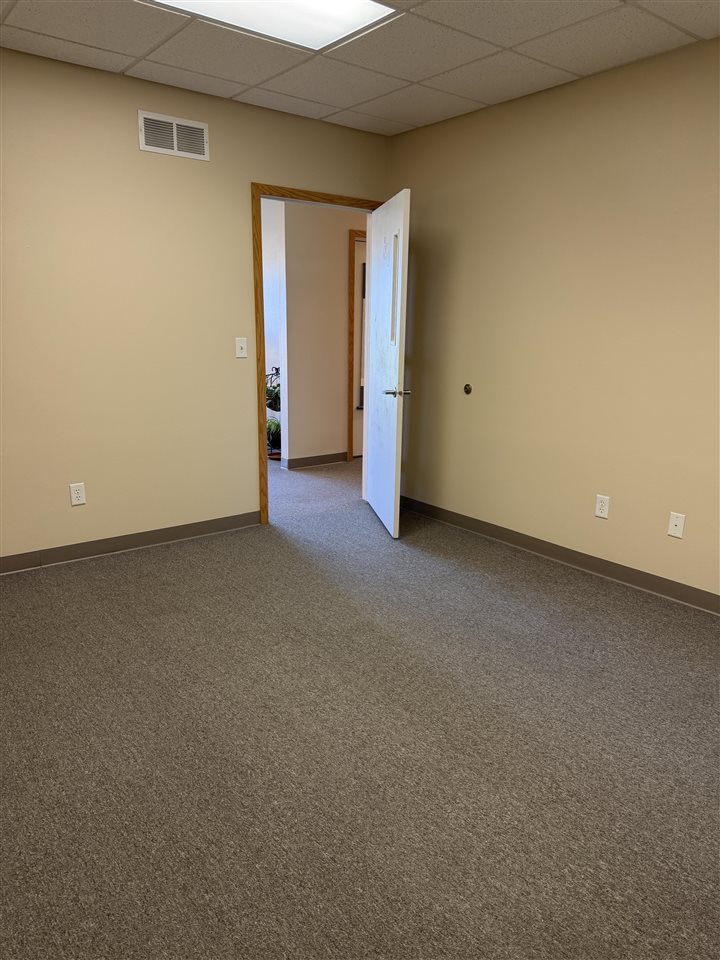 10 Circle Drive North Liberty IA 52317