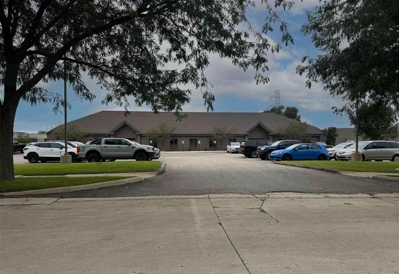 6105 Rockwell Drive NE Cedar Rapids IA 52402