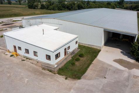 701 N K Avenue Vinton IA 52349