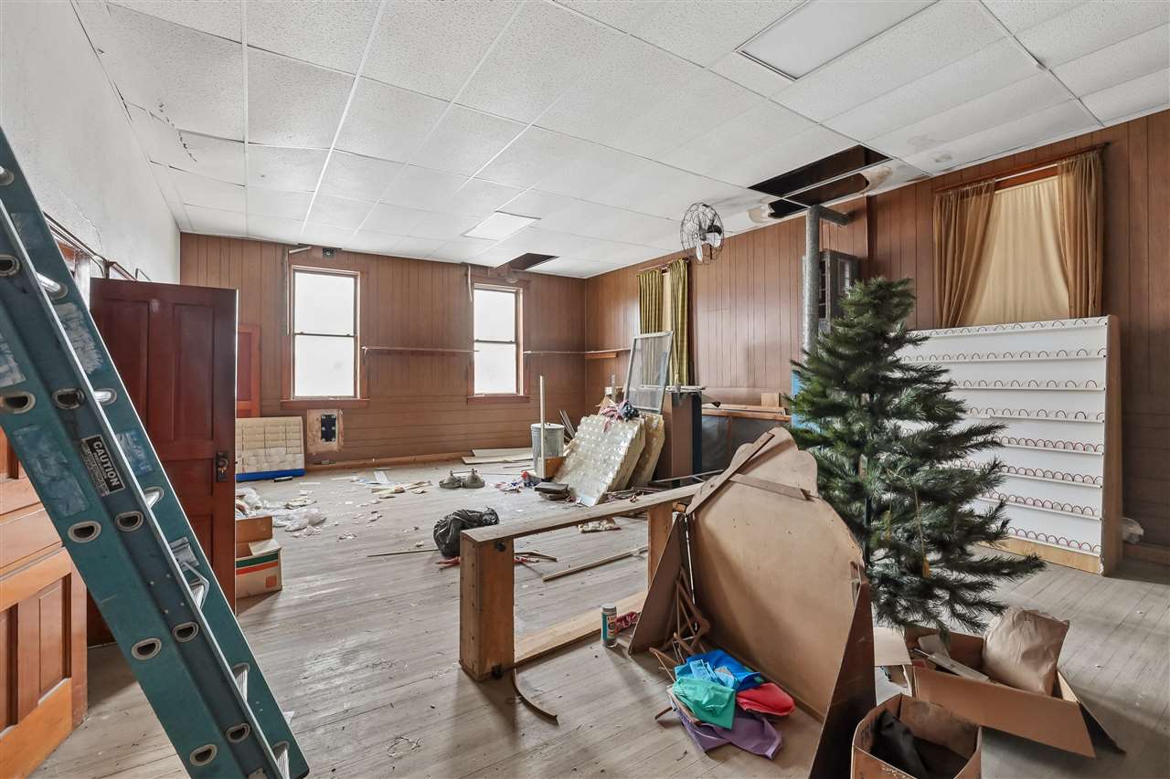 230-234 8th Avenue Wellman IA 52356